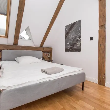 Uroczy アパート グリヴィツェ